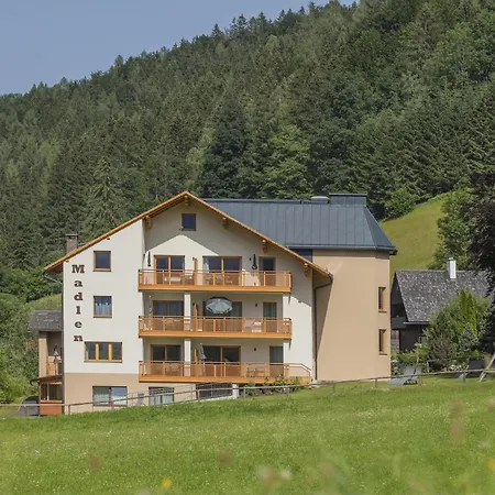 Appartementhaus Madlen Hotel