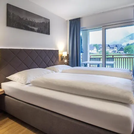 Отель Appartementhaus Madlen 4*