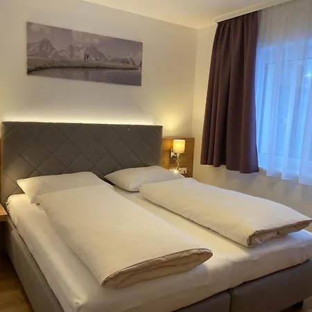 Appartementhaus Madlen Szálloda 4*